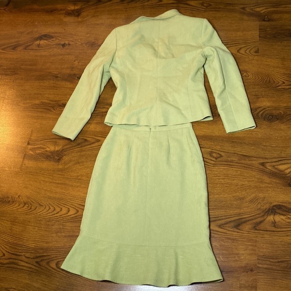🌷PROPORTION Petite Conrad C🌷 Green Ruffle Skirt  & Jacket Suit 2 Piece Set - Picture 9 of 12